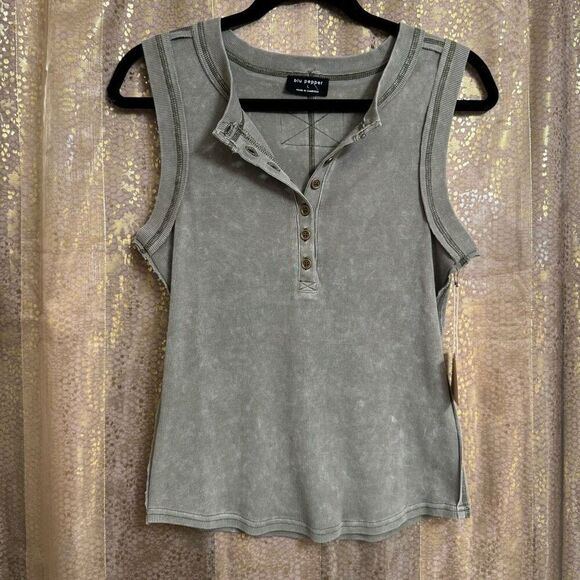 Blu Pepper Washed Olive Green Button Up Henley Boho Tank Top Large NWT - Picture 1 of 8